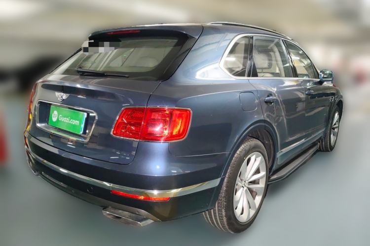 Used Bentley Bentayga 2017 6.0T Standard Edition Rear Right 45 Deg