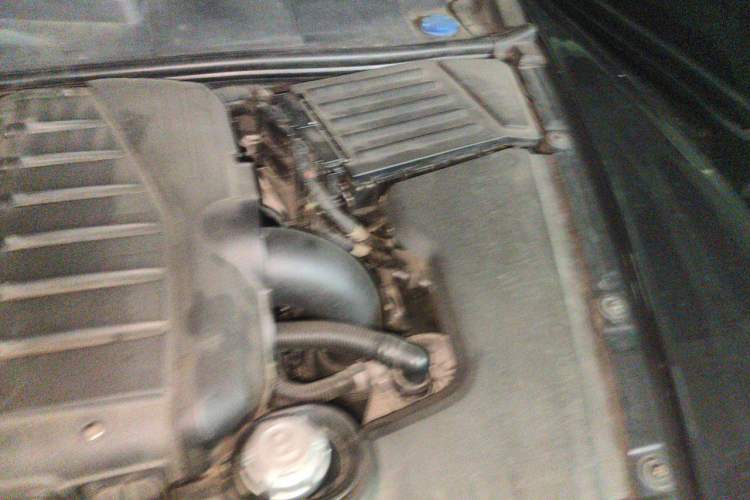 Used Bentley Bentayga 2017 6.0T Standard Edition Engine Bay Left