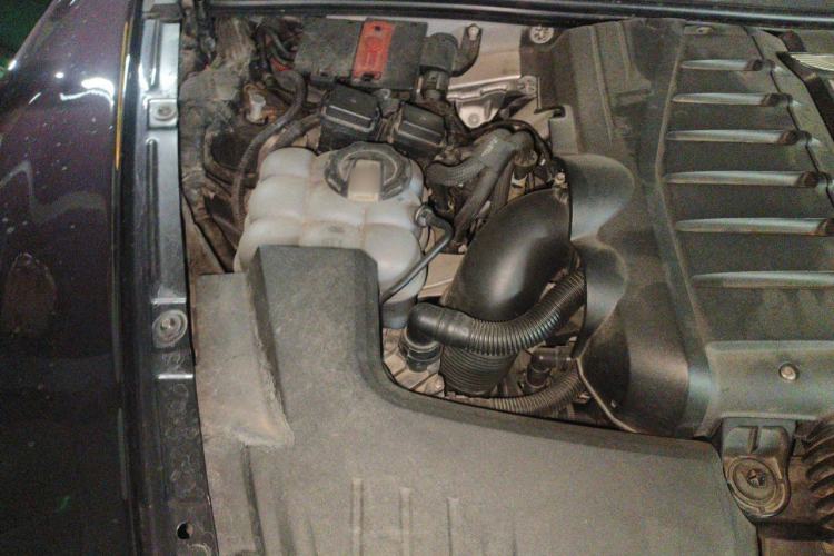 Used Bentley Bentayga 2017 6.0T Standard Edition Engine Bay Right