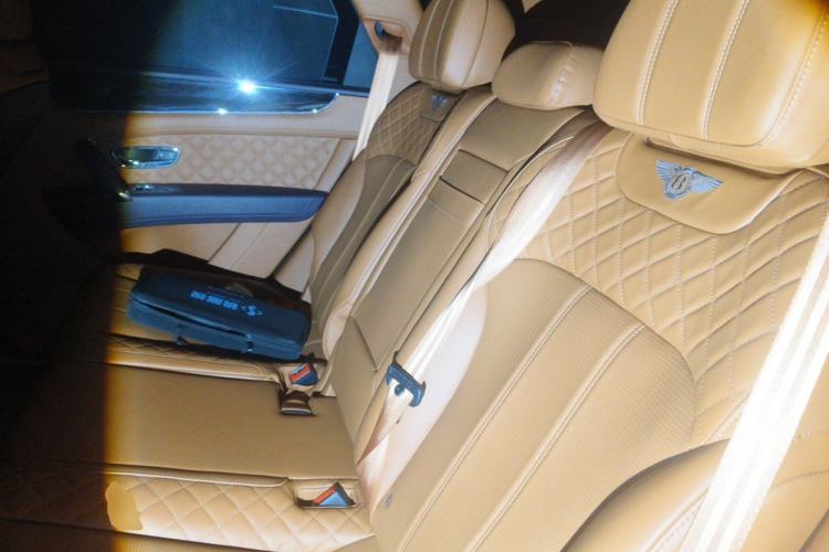 Used Bentley Bentayga 2017 6.0T Standard Edition Left Rear Seat