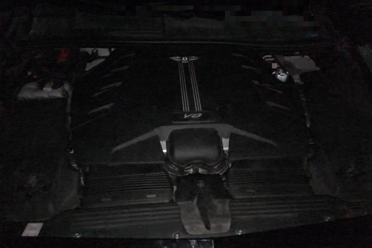 Used Bentley Bentayga 2018 4.0T V8 Engine Bay