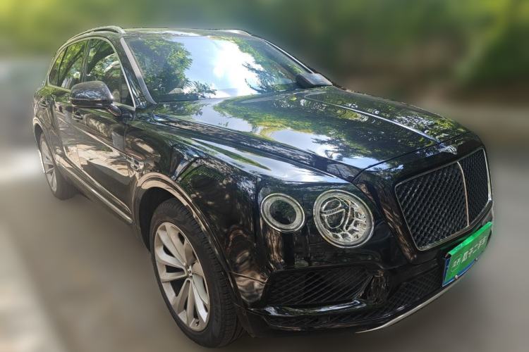 Used Bentley Bentayga 2018 4.0T V8 Front Right 45 Deg