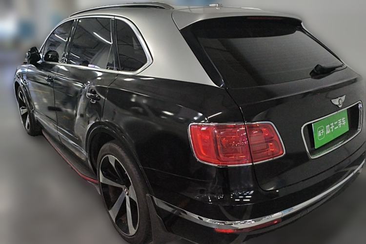 Used Bentley Bentayga 2018 4.0T V8 Rear Left 45 Deg