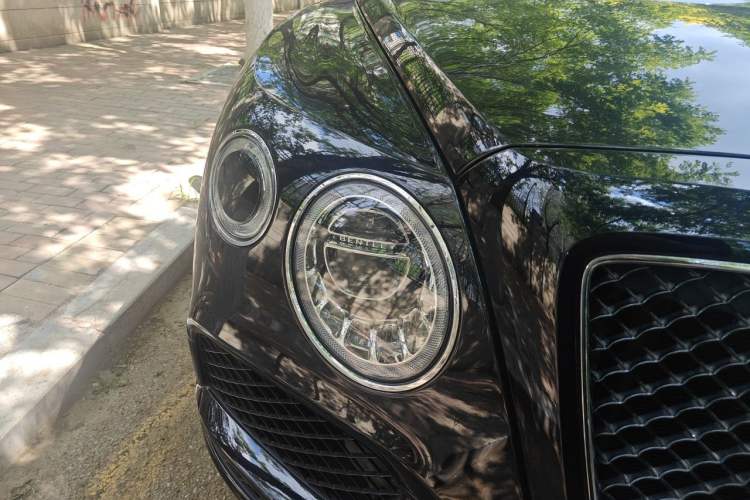 Used Bentley Bentayga 2018 4.0T V8 Right Front Headlight