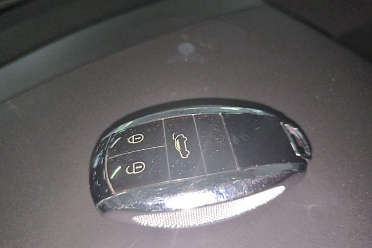 Used Bentley Bentayga 2018 4.0T V8 Vehicle Key