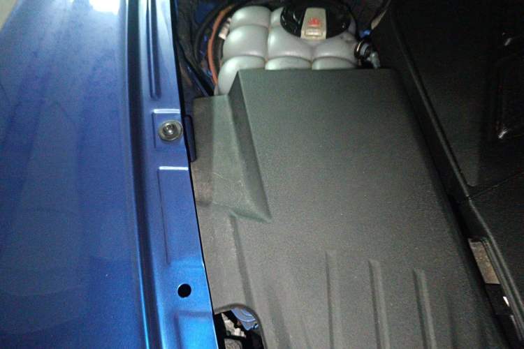Used Bentley Bentayga 2018 4.0T V8 Engine Bay Right