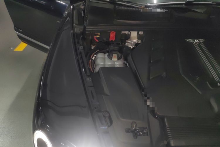 Used Bentley Bentayga  Engine Bay Right