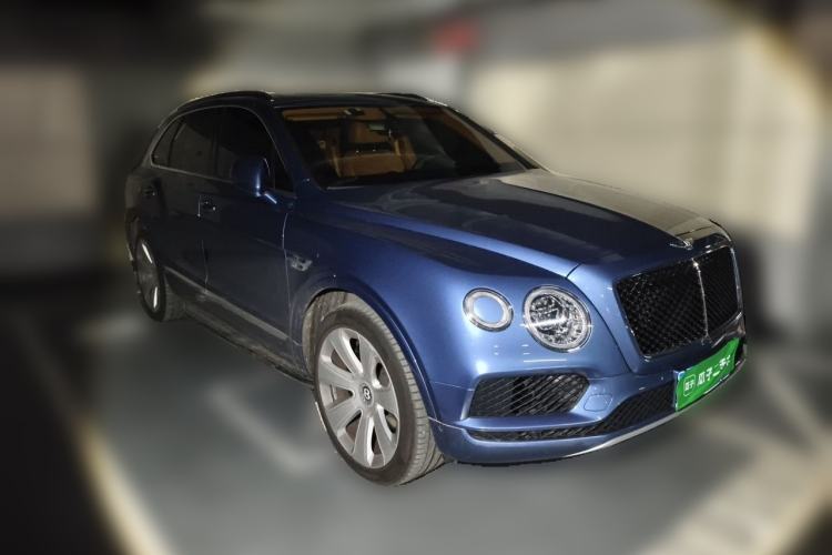 Used Bentley Bentayga 2018 4.0T V8 Front Right 45 Deg
