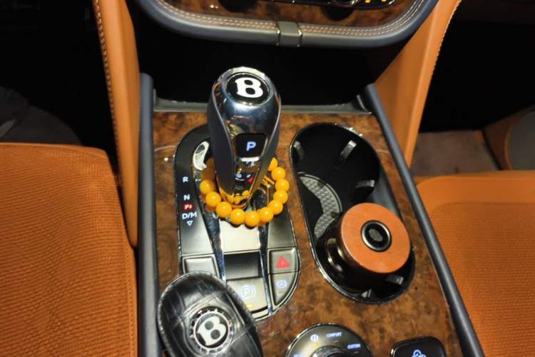 Used Bentley Bentayga 2018 4.0T V8 Gear Lever