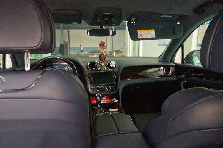 Used Bentley Bentayga 2018 4.0T V8 Headliner