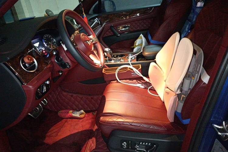 Used Bentley Bentayga 2018 4.0T V8 Left Front Seat