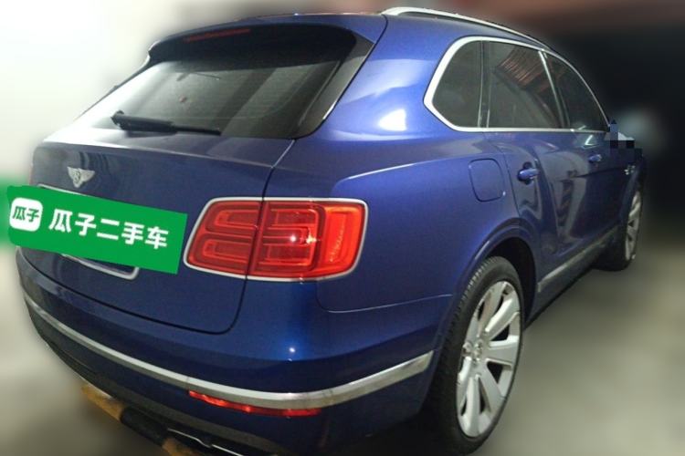 Used Bentley Bentayga 2018 4.0T V8 Rear Right 45 Deg