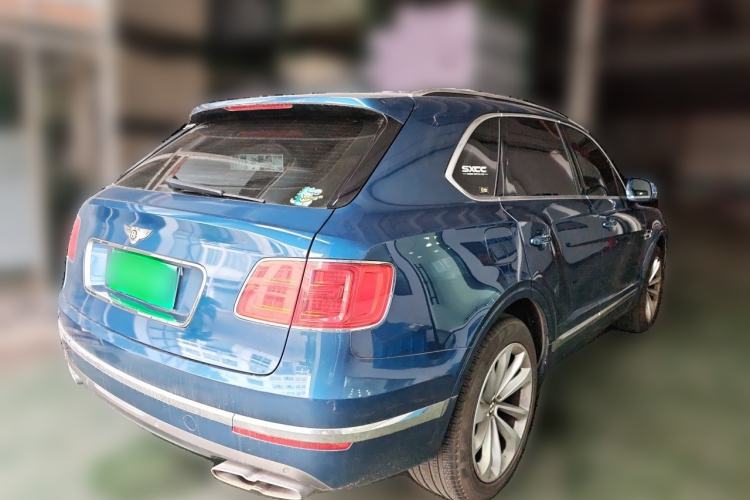 Used Bentley Bentayga 2018 4.0T V8 Rear Right 45 Deg