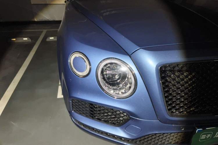 Used Bentley Bentayga 2018 4.0T V8 Right Front Headlight