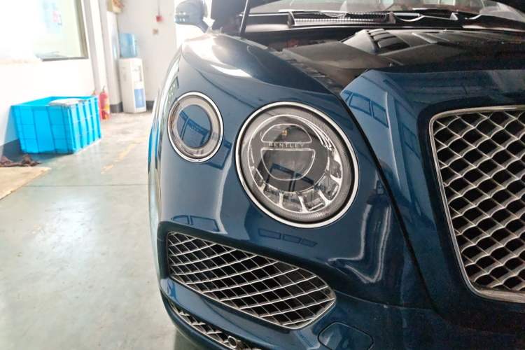 Used Bentley Bentayga 2018 4.0T V8 Right Front Headlight