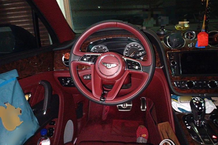 Used Bentley Bentayga 2018 4.0T V8 Steering Wheel