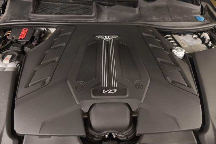 Used Bentley Bentayga 2018 4.0T V8 Engine Bay