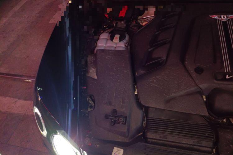 Used Bentley Bentayga 2018 4.0T V8 Engine Bay Right