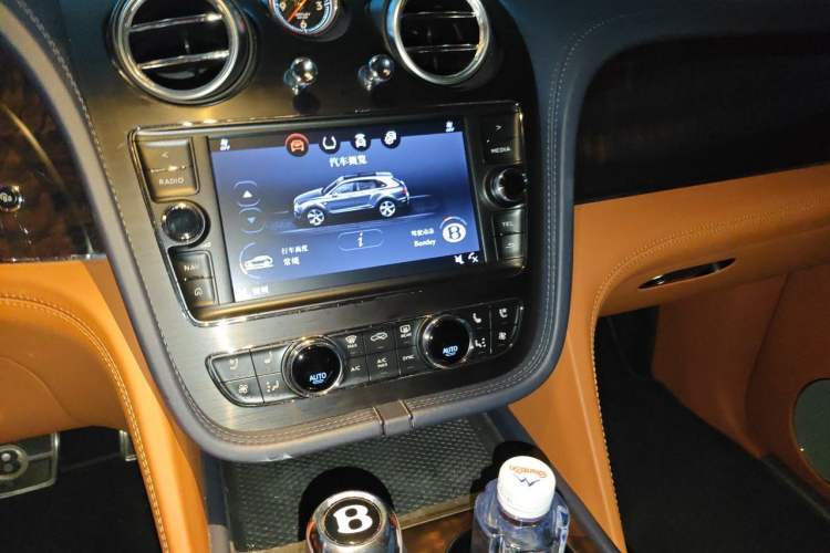 Used Bentley Bentayga 2018 4.0T V8 Audio And AC Panel
