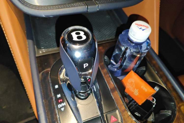 Used Bentley Bentayga 2018 4.0T V8 Gear Lever