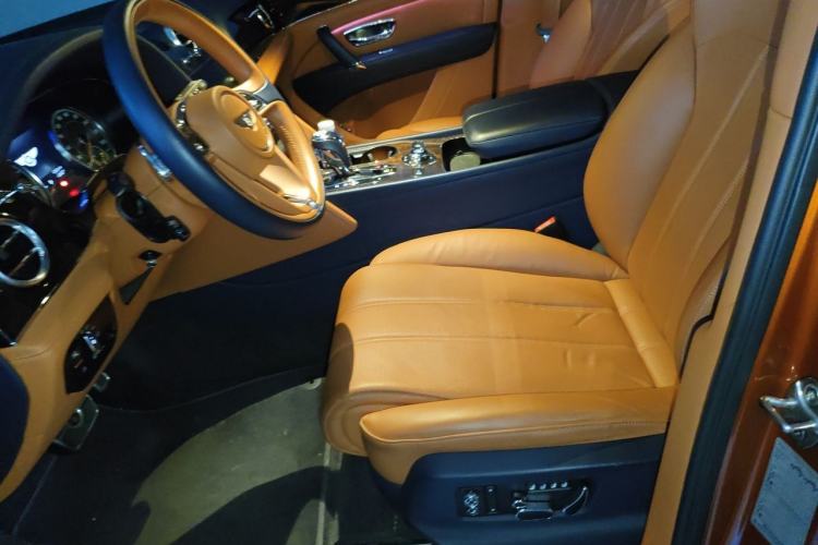 Used Bentley Bentayga 2018 4.0T V8 Left Front Seat