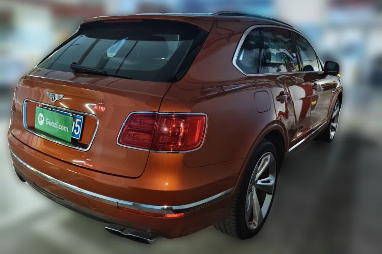 Used Bentley Bentayga 2018 4.0T V8 Rear Right 45 Deg