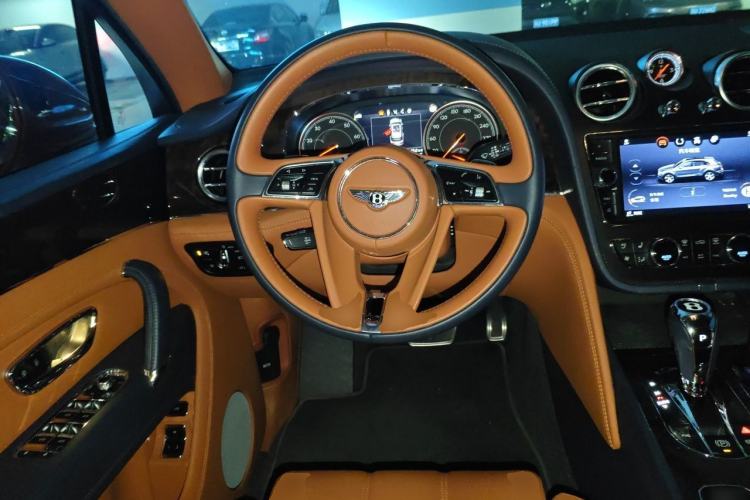 Used Bentley Bentayga 2018 4.0T V8 Steering Wheel