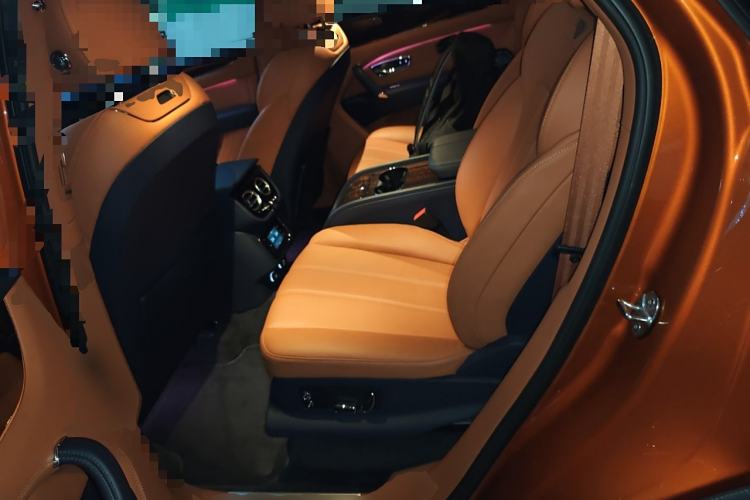 Used Bentley Bentayga 2018 4.0T V8 Left Rear Seat