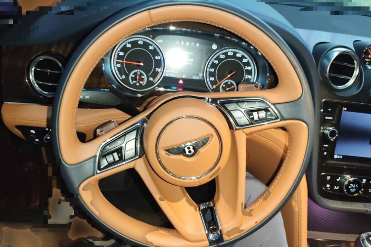 Used Bentley Bentayga 2018 4.0T V8 Steering Wheel