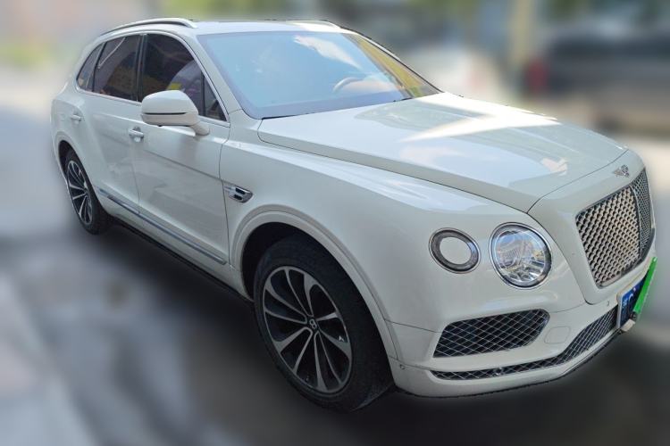 Used Bentley Bentayga 2018 4.0T V8 Front Right 45 Deg