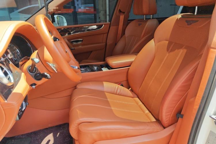 Used Bentley Bentayga 2018 4.0T V8 Left Front Seat
