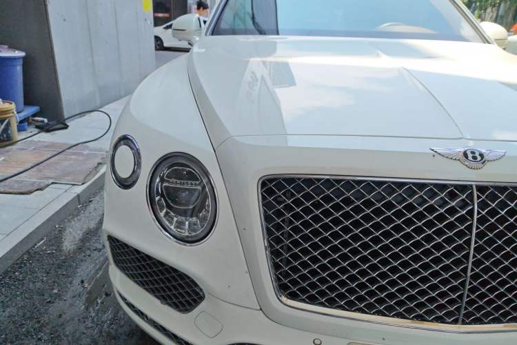 Used Bentley Bentayga 2018 4.0T V8 Right Front Headlight