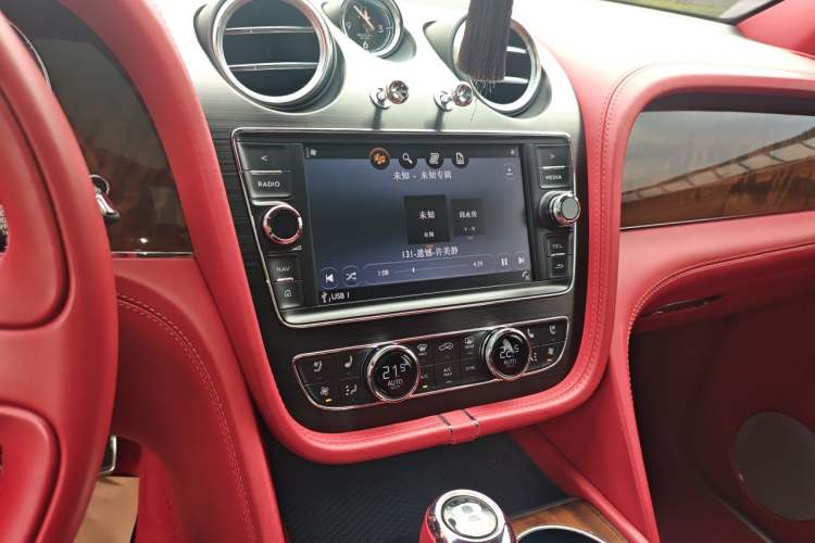 Used Bentley Bentayga  Audio And AC Panel