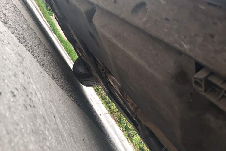 Used Bentley Bentayga  Chassis Front Right