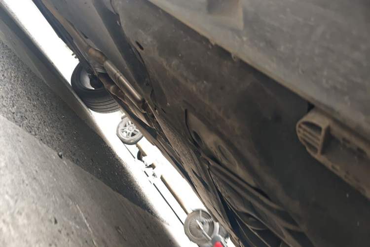 Used Bentley Bentayga  Chassis Rear Left