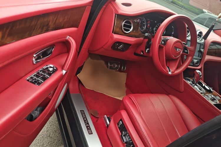 Used Bentley Bentayga  Driver Seat