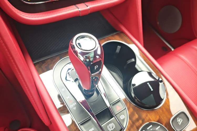 Used Bentley Bentayga  Gear Lever