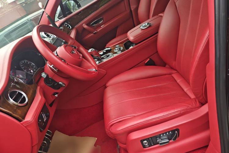 Used Bentley Bentayga  Left Front Seat