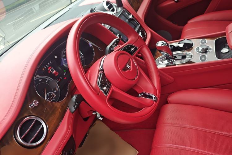 Used Bentley Bentayga  Steering Wheel
