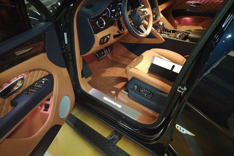 Used Bentley Bentayga 2021 4.0T V8 Driver Seat