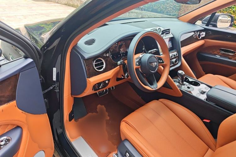 Used Bentley Bentayga 2021 4.0T V8 Driver Seat