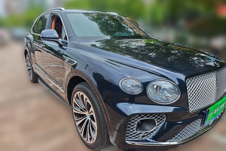 Used Bentley Bentayga 2021 4.0T V8 Front Right 45 Deg