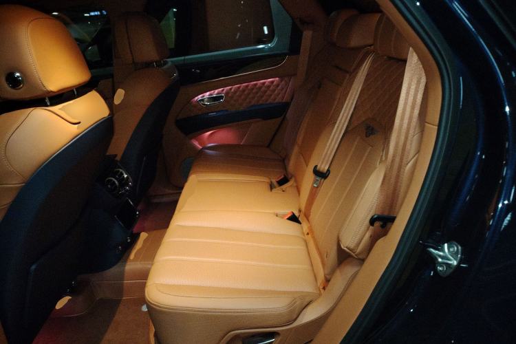 Used Bentley Bentayga 2021 4.0T V8 Left Rear Seat