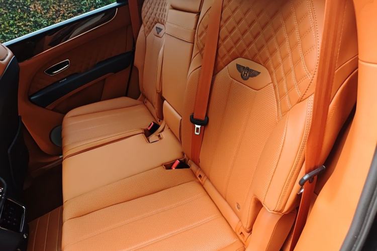 Used Bentley Bentayga 2021 4.0T V8 Left Rear Seat