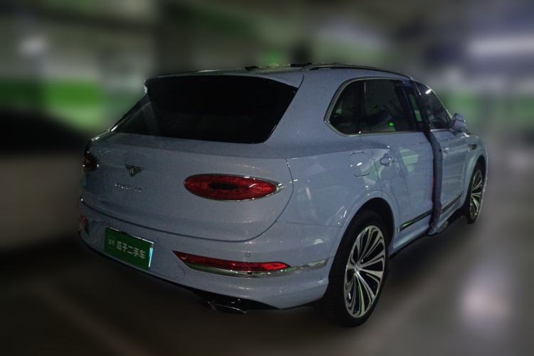 Used Bentley Bentayga 2021 4.0T V8 Rear Right 45 Deg