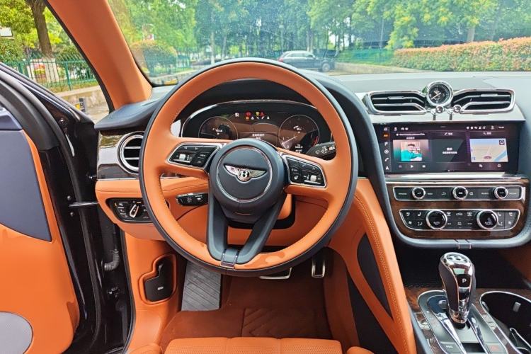 Used Bentley Bentayga 2021 4.0T V8 Steering Wheel