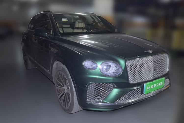 Used Bentley Bentayga 2021 4.0T V8 Front Right 45 Deg