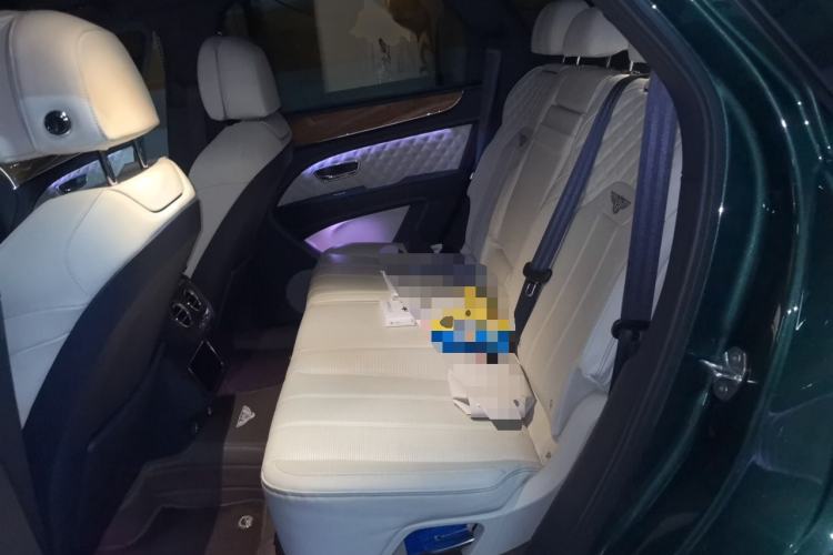 Used Bentley Bentayga 2021 4.0T V8 Left Rear Seat