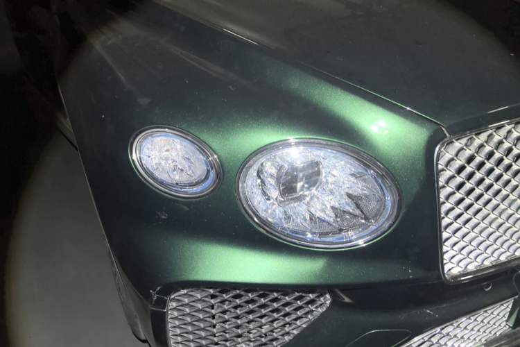 Used Bentley Bentayga 2021 4.0T V8 Right Front Headlight