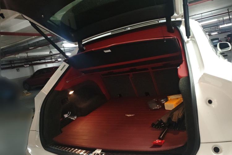 Used Bentley Bentayga 2021 4.0T V8 Trunk